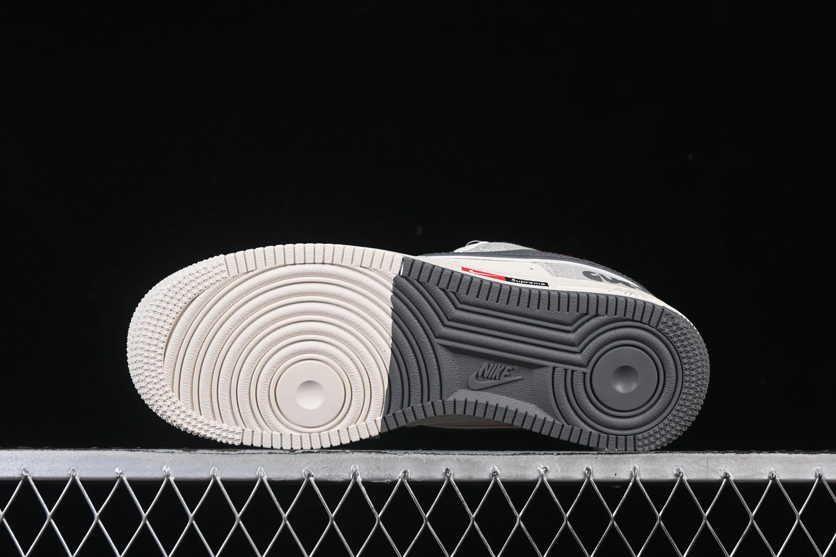 All categories Nk Air Force 1 Air Force series Nk Air Force 1 Low Air Force low top Nike Air Force 1'07 Low Dior joint pattern beige gray red Air Force 1 low top casual sneakers MZ9588-808